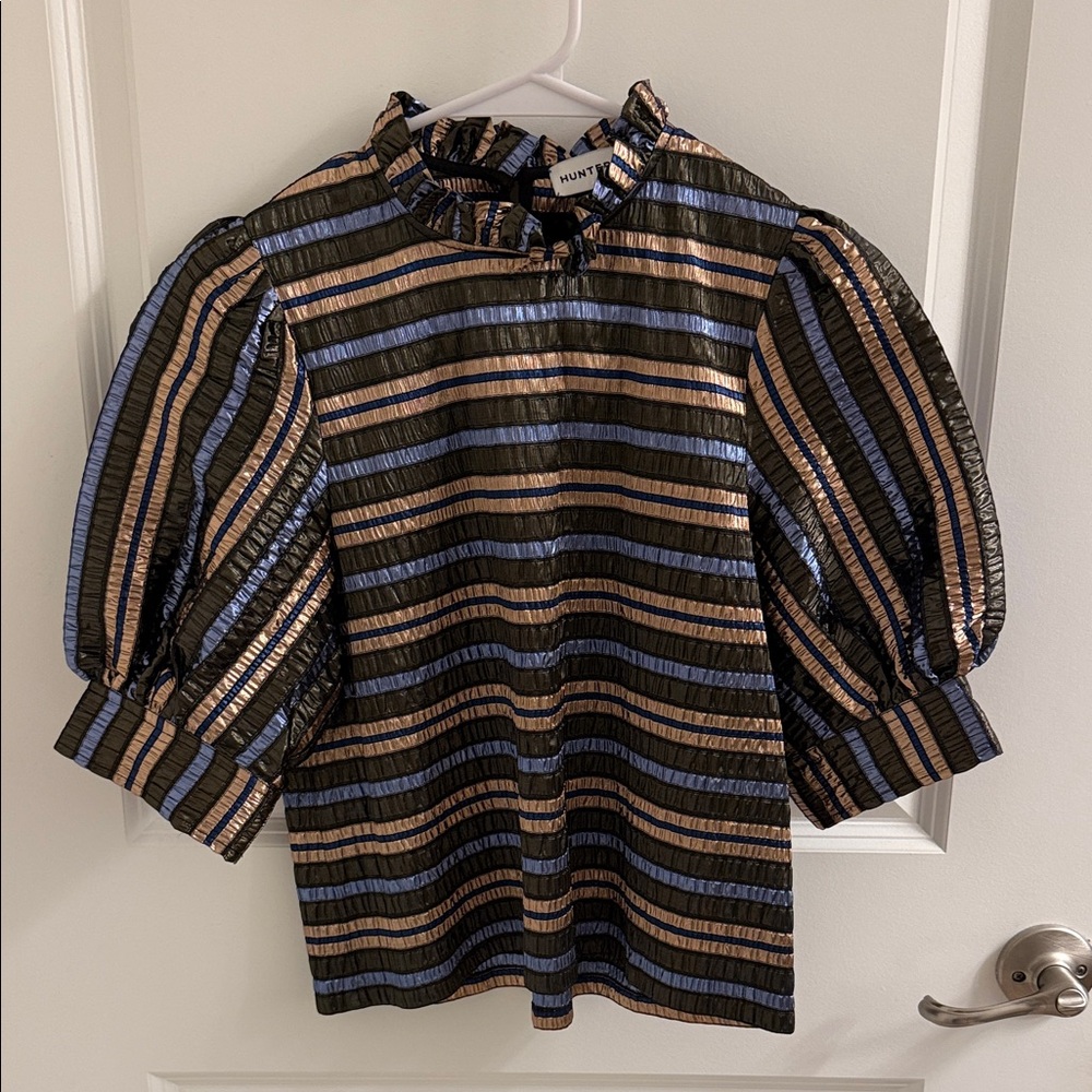 Hunter Bell top